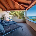 Pensión Emilia 4*