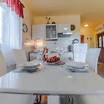 Гостевой дом Emilia 4*