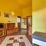 Pensión Emilia 4*