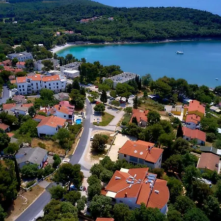 Pensión Emilia Banjole