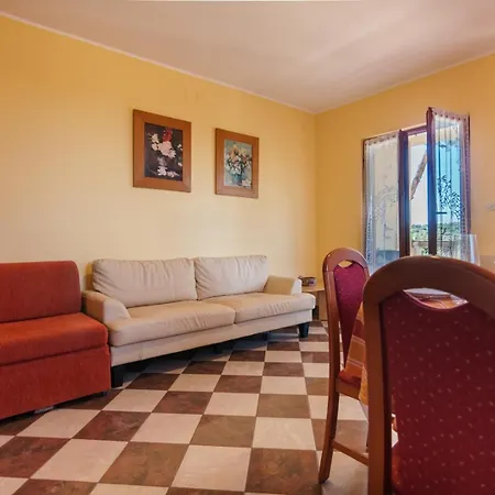 Emilia Gostinjska kuća 4*