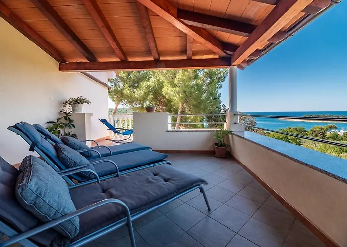 Gostinjska kuća Emilia 4*