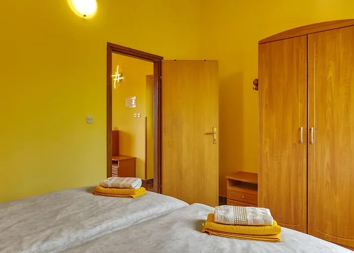 Emilia Gostinjska kuća 4*