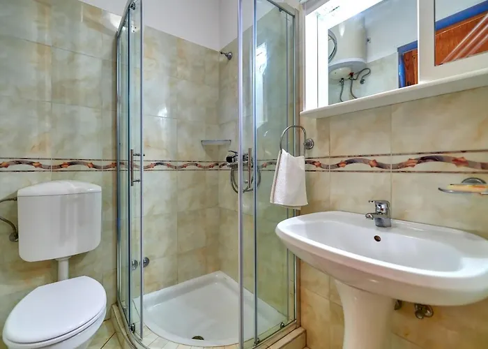 Emilia Gostinjska kuća Banjole