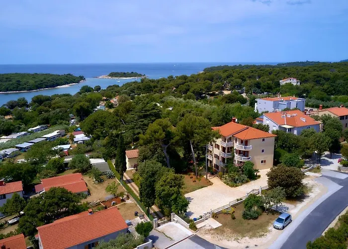 Emilia Gostinjska kuća 4*