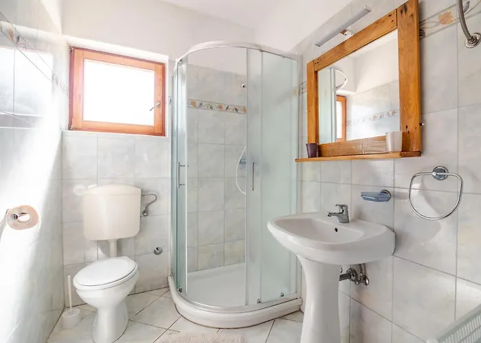 Emilia Gostinjska kuća Banjole