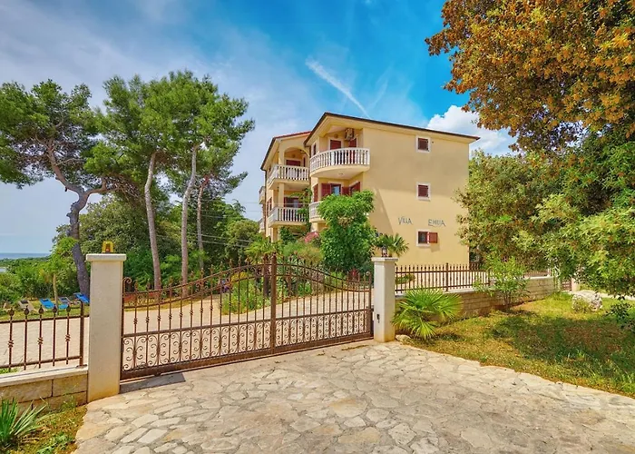 Gostinjska kuća Emilia 4*