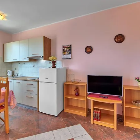 Emilia Guest house 4*