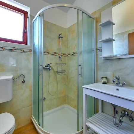 Guest house Emilia Banjole