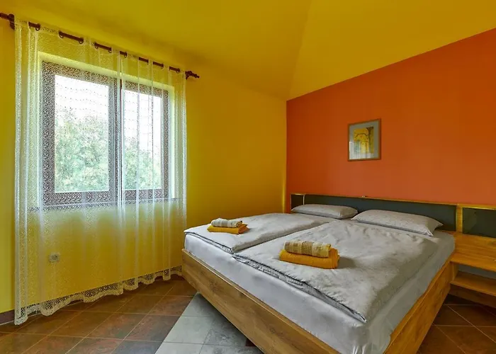 게스트하우스 Emilia 4*