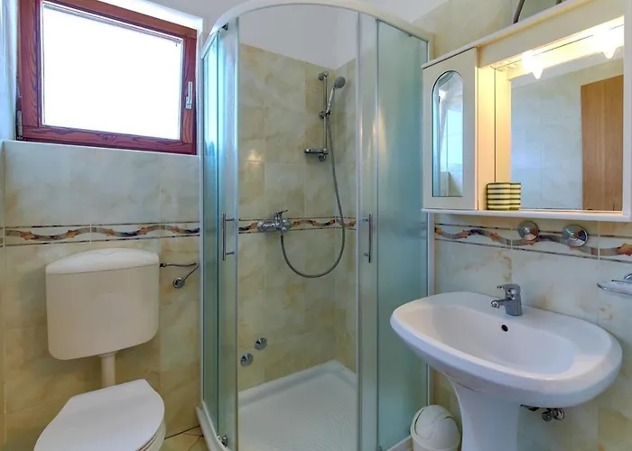 게스트하우스 Emilia 4*